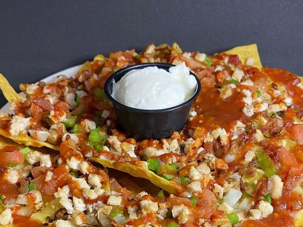 Chipotle Chicken Supreme Nachos
