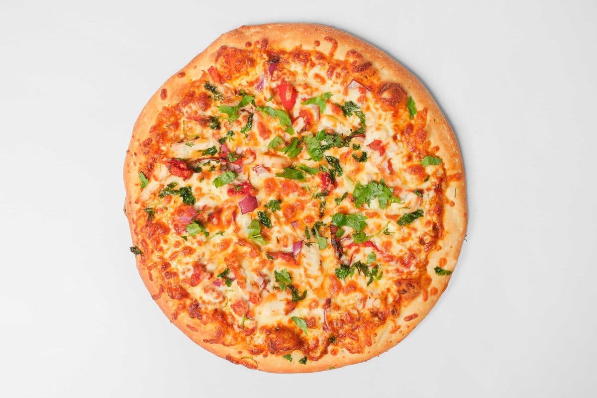 Medium Butter Chicken Pizza