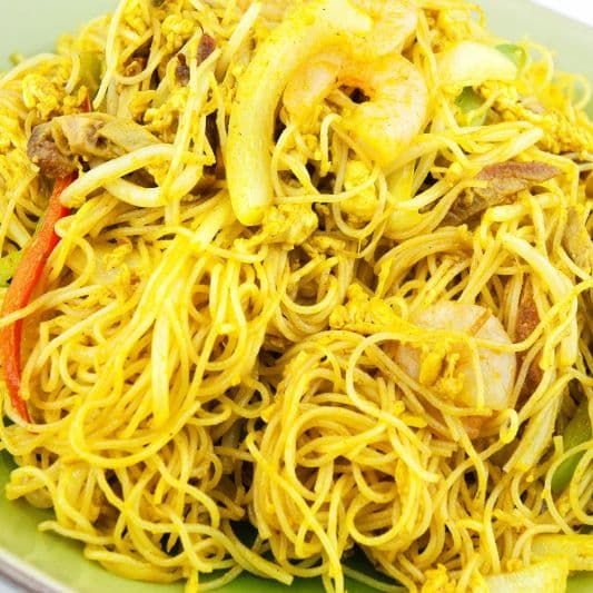 74. Singapore-Style Fried Vermicelli with Pork and Shrimp