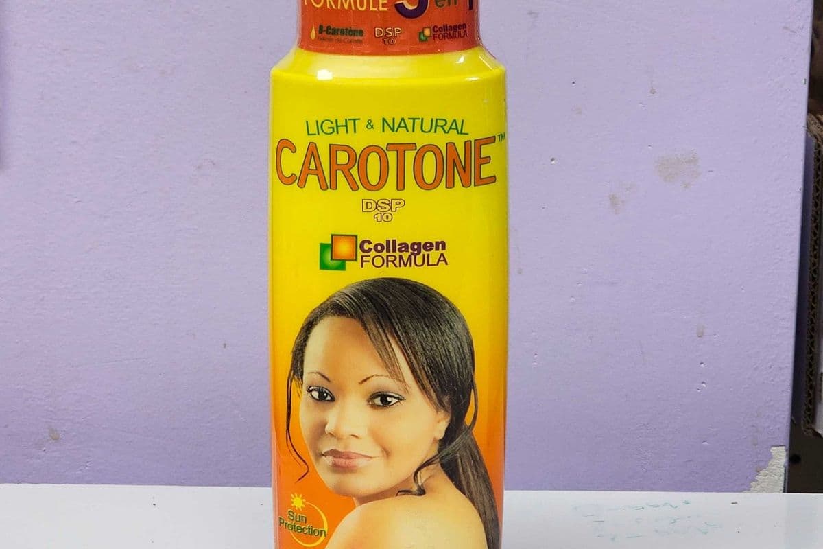 Carotone Brightening Body Lotion (550 ml)