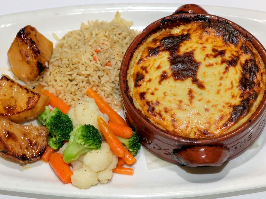 Mousaka Fourno.