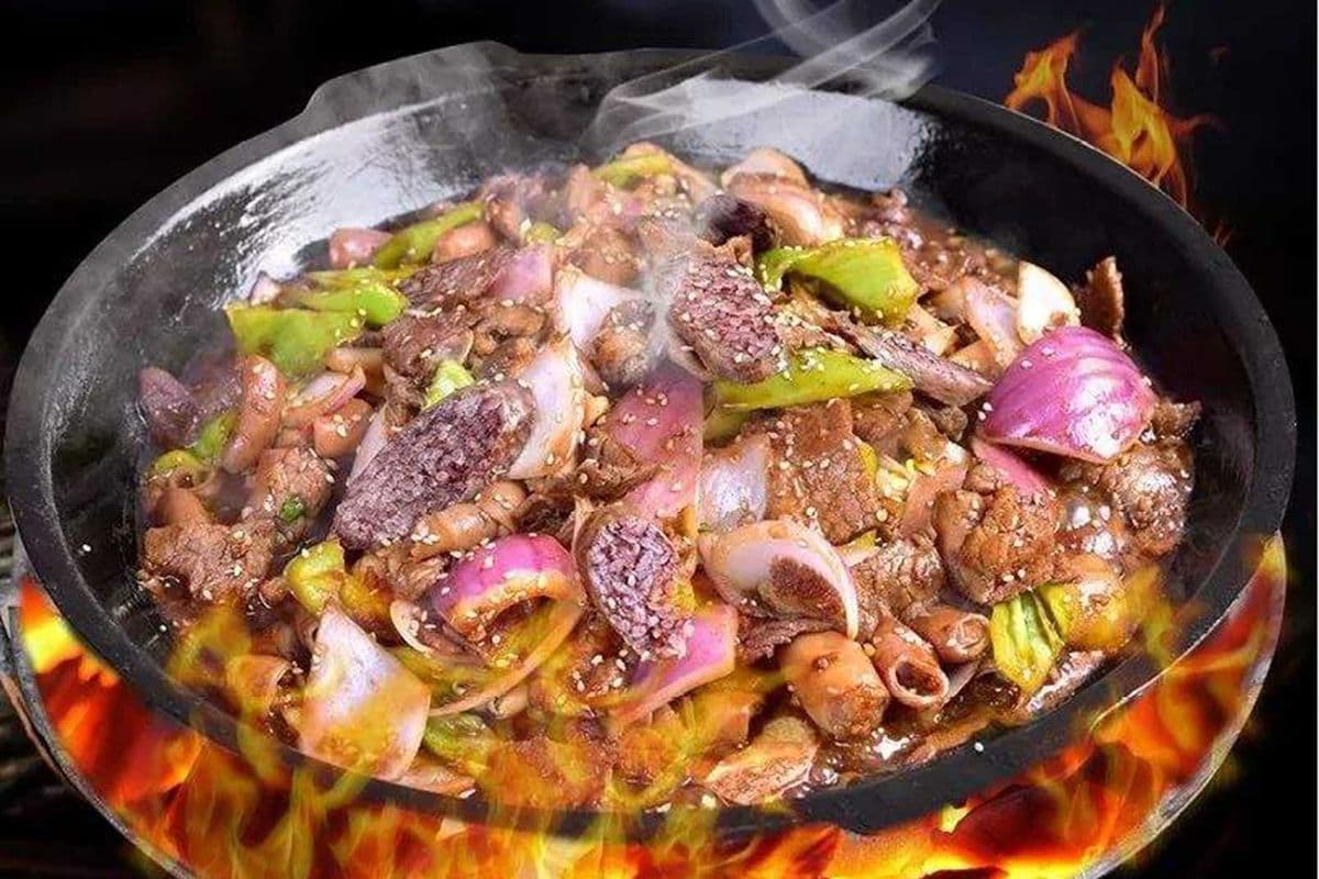 5. Spicy Pork Belly Hot Pot (特色五花锅)