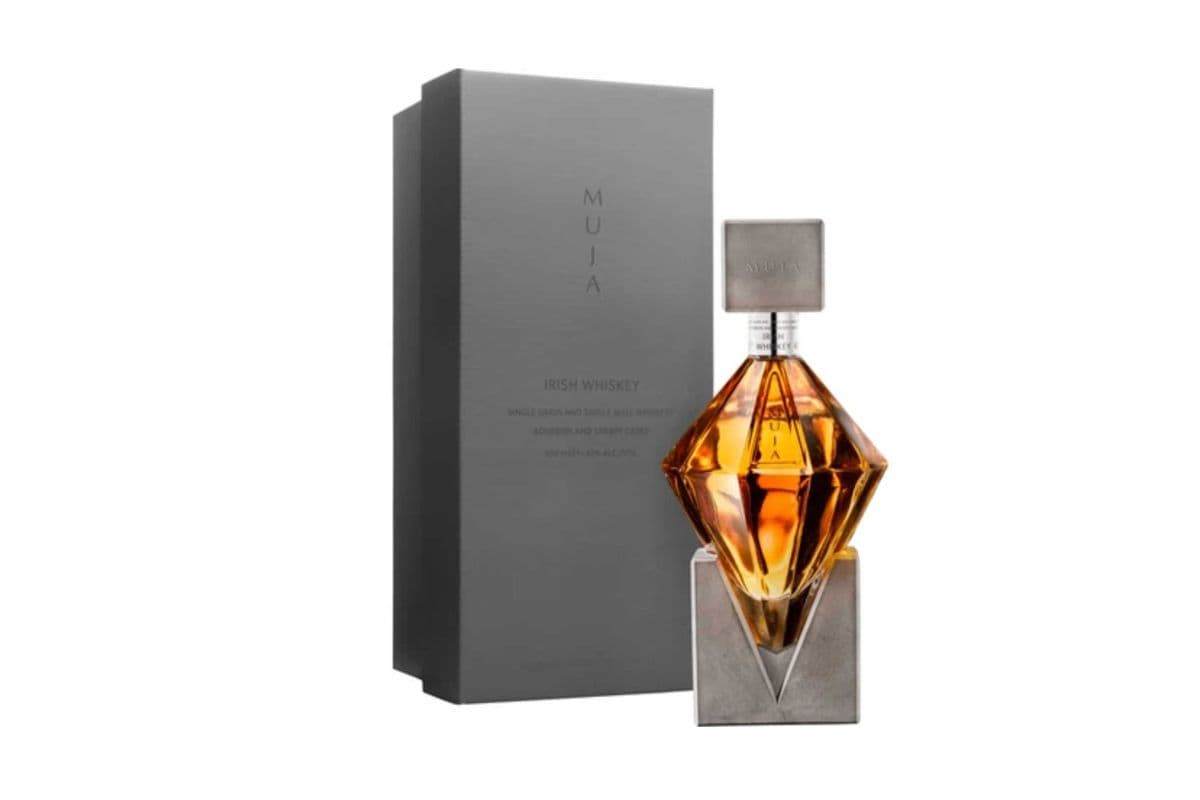 Muja Irish Whiskey (Diamond shape bottle) (1 x 500 ml )