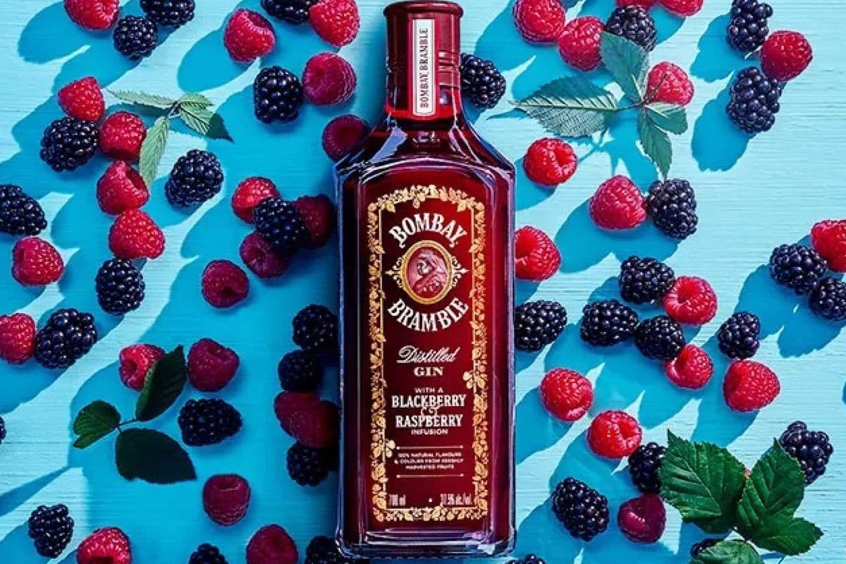 Bombay Sapphire Bramble Berry Gin (26 oz) (1 x 750 mL)