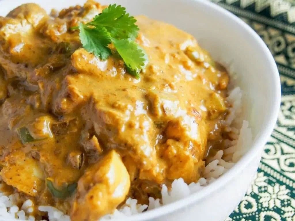 HK Style Curry Lamb on Rice 港式咖哩羊肉飯