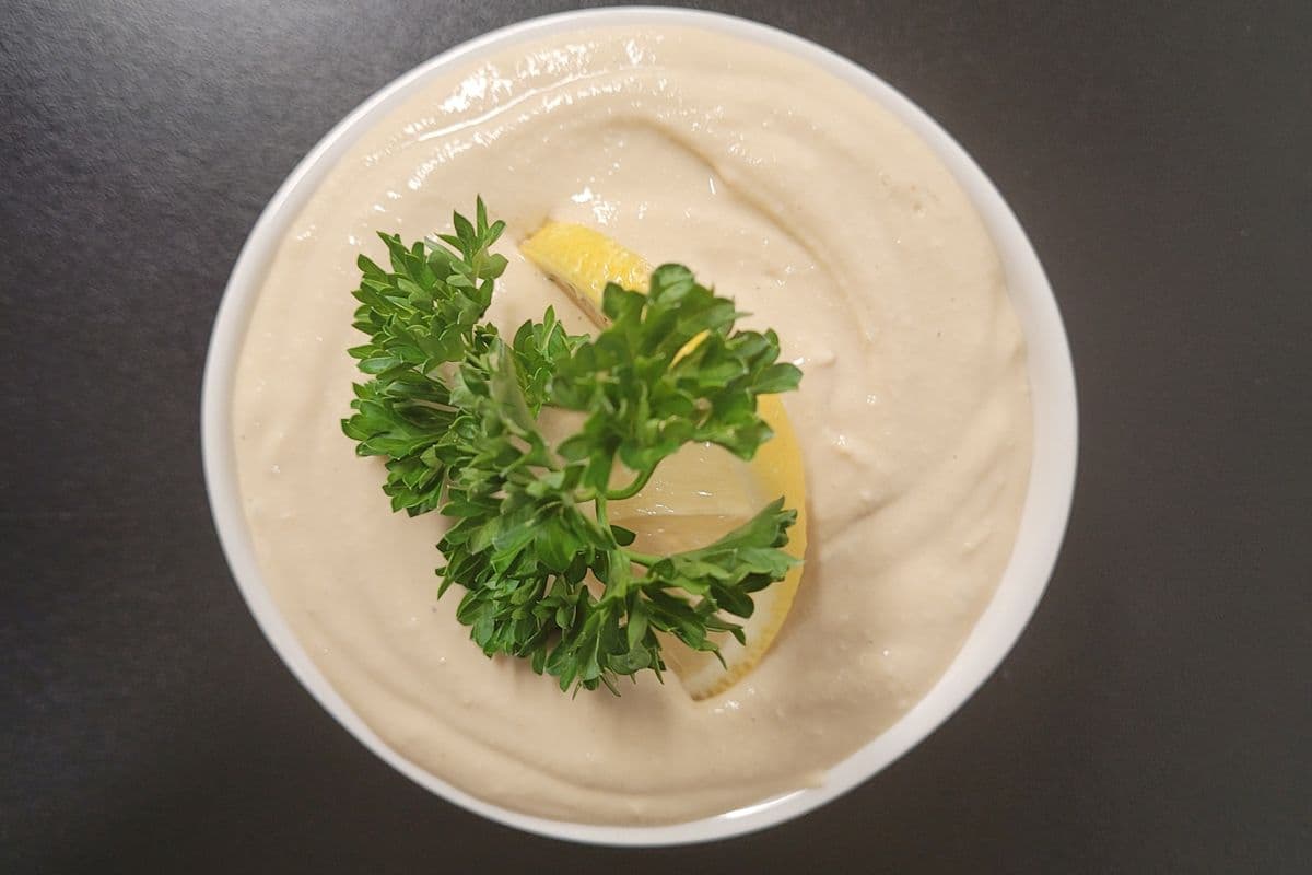 Medium Hummus
