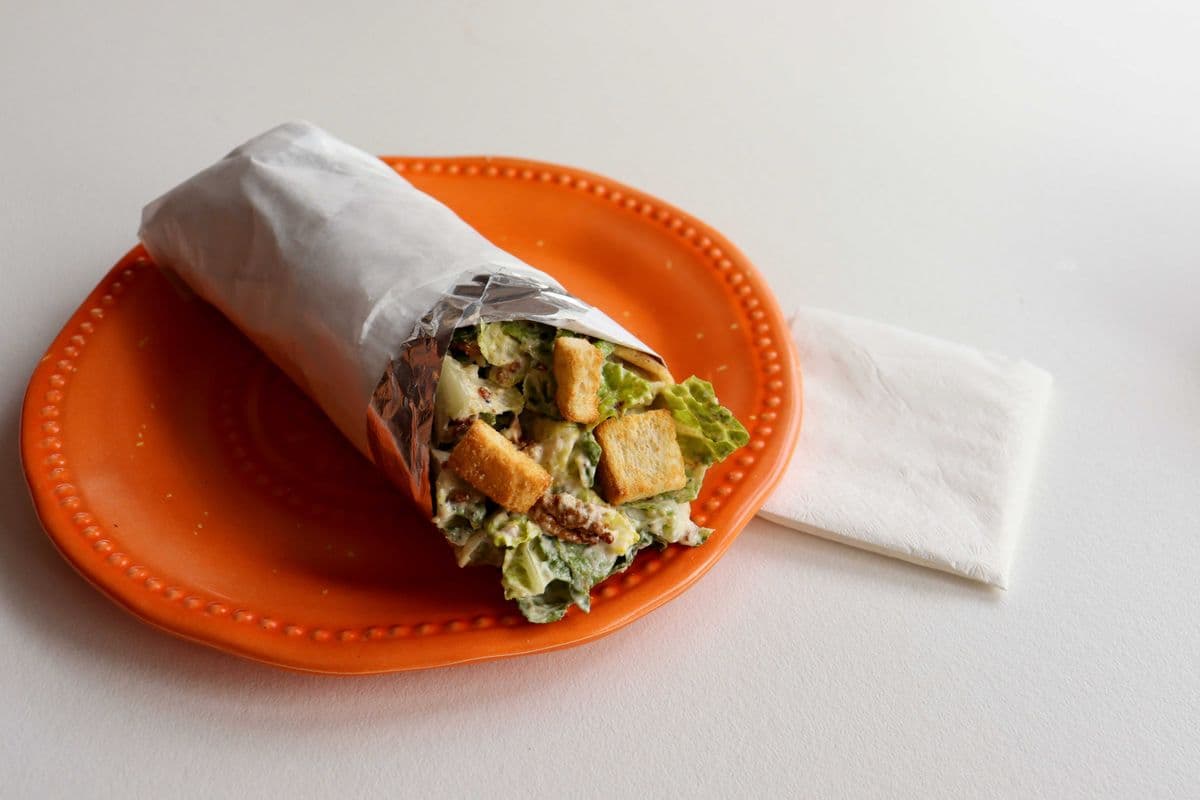 ( X2 ) Reg Chicken Caesar Donairs