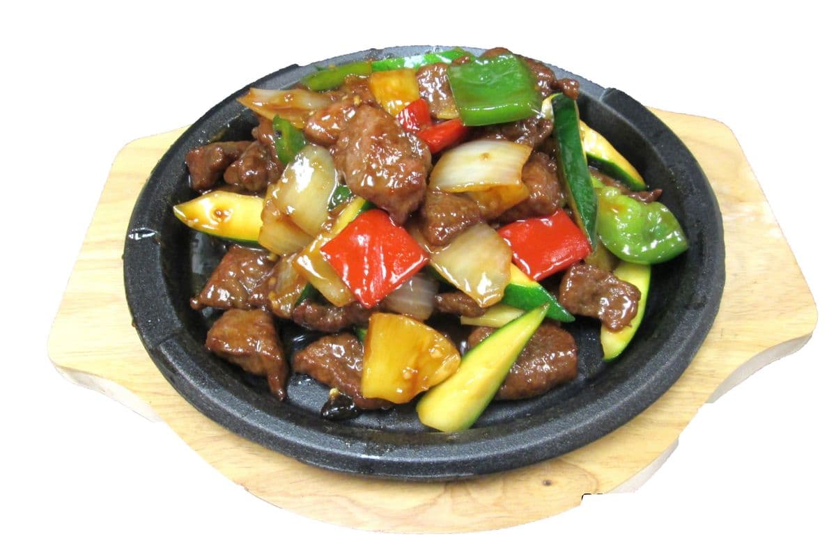 209. Beef Steak Cube in Teriyaki Sauce 鐵板燒汁牛仔粒