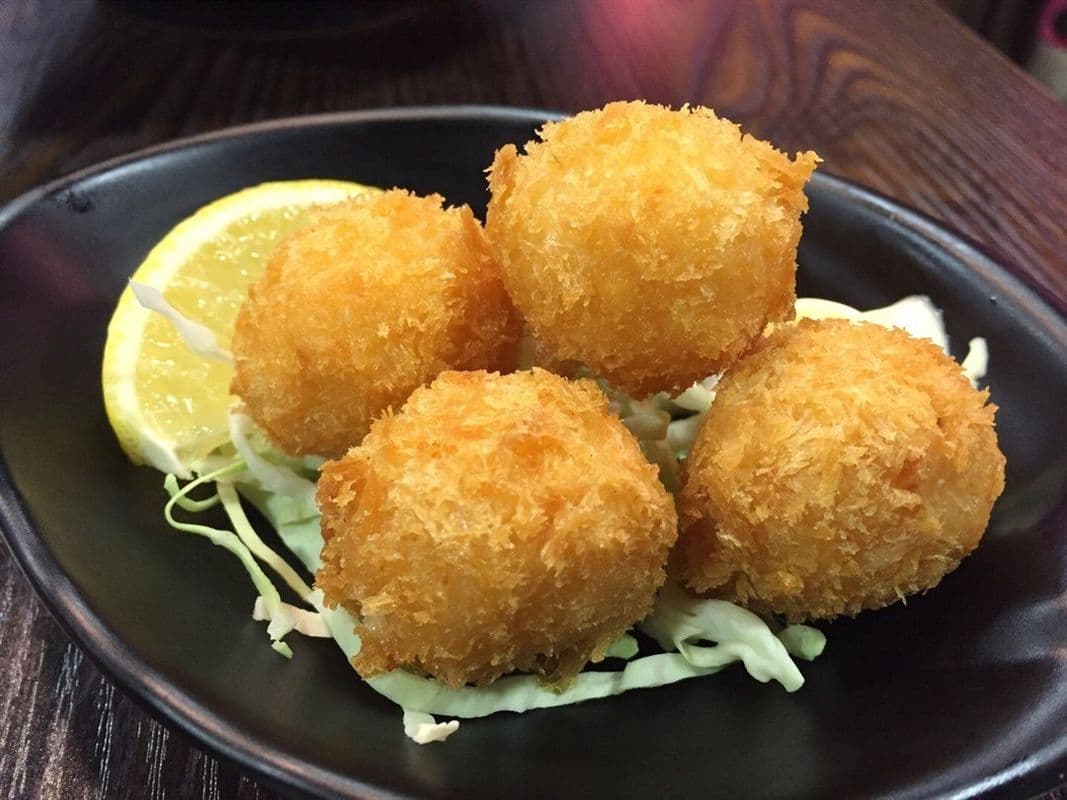 Deep Fried Golden Shrimp Paste Ball (2 pcs) / 酥炸蝦丸 (2件)