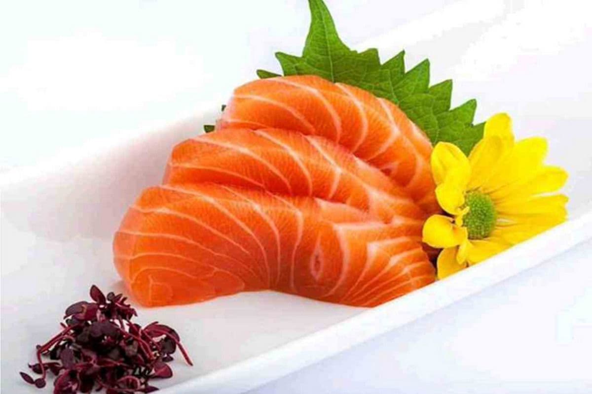 K3. Salmon Sashimi (3 pcs)