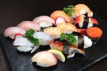 Deluxe Nigiri Sushi Combo