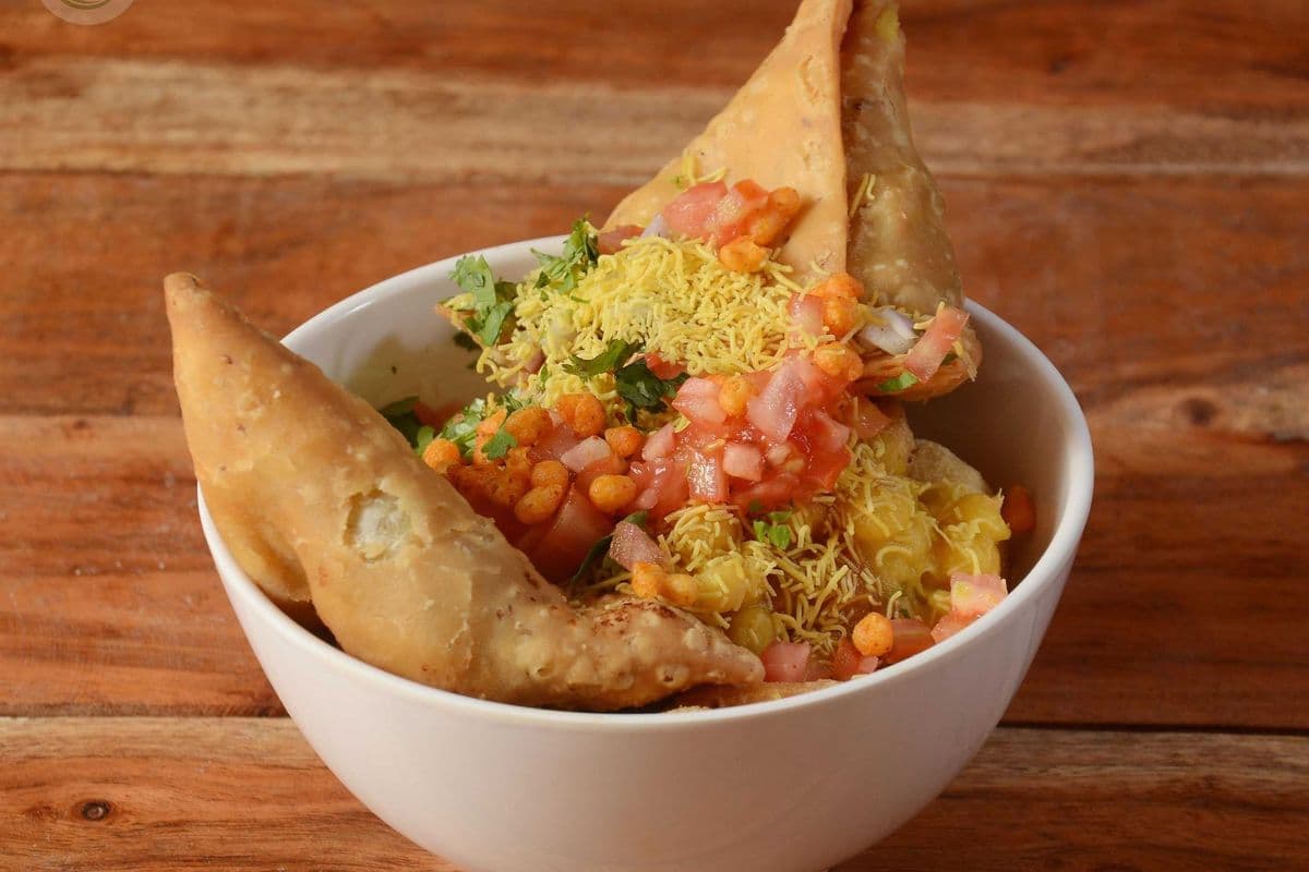 Ragada Samosa Chaat