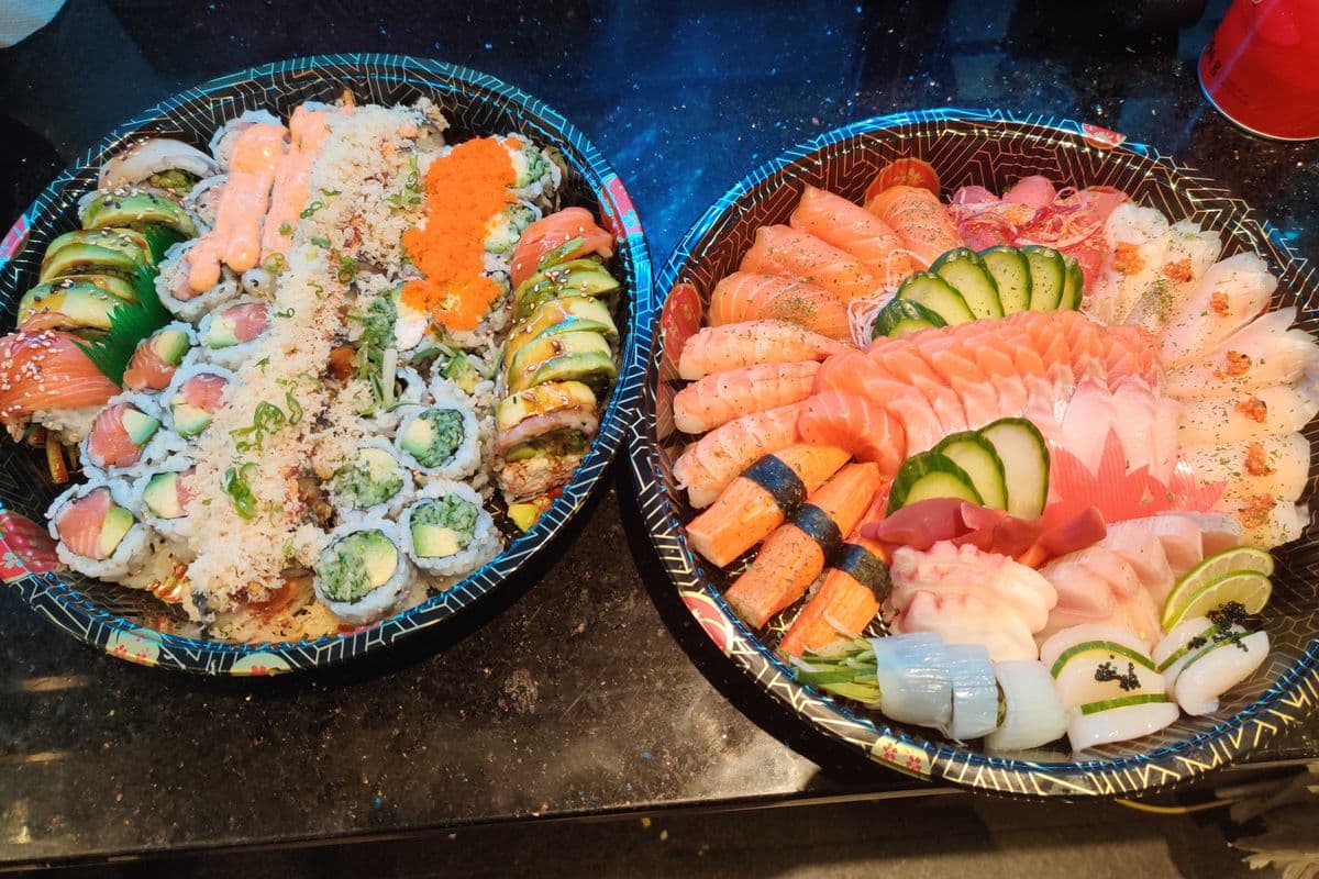 Sashimi & Sushi & Roll 100 Pcs