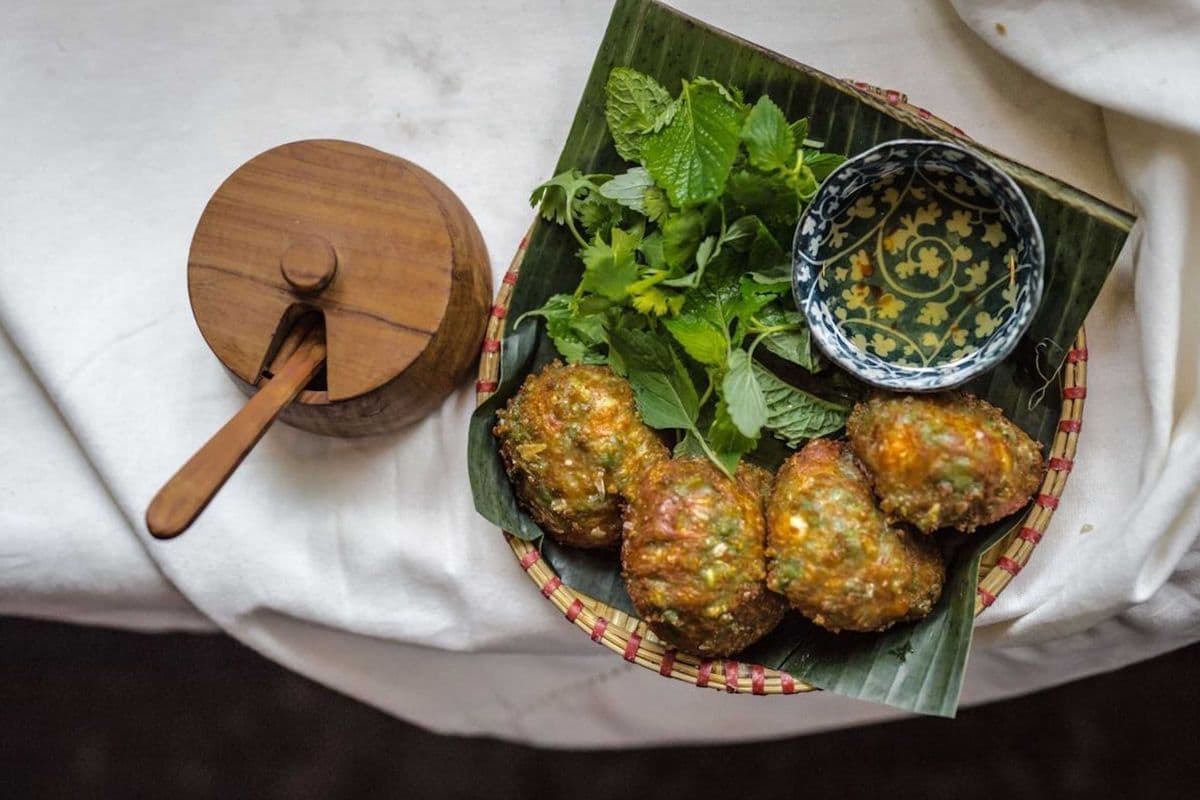 4. Cha Com Lang Vong