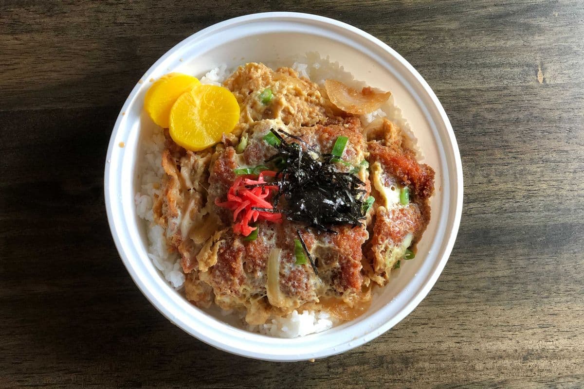 Chicken Cutlet Rice with Egg and Onion 日式雞排飯