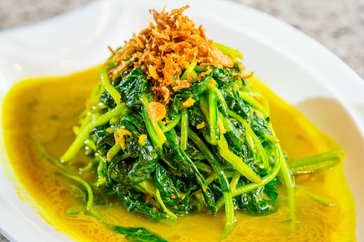Spinach in Turmeric and Coconut