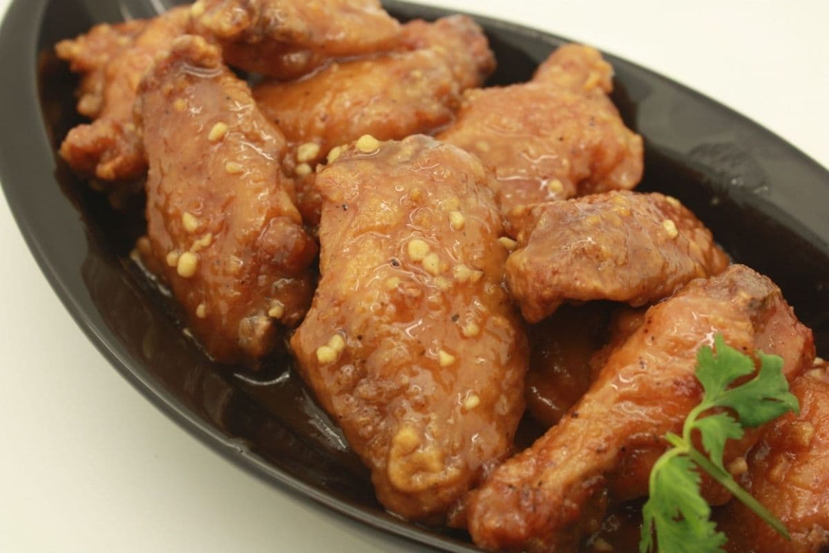 Honey Garlic Chicken Wings (8 pcs)