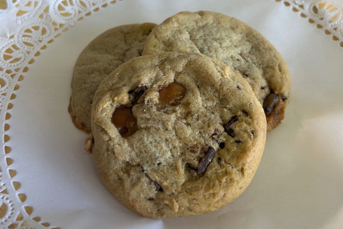 Salted Caramel Chocolate Chunk Cookies (Pkg 12)