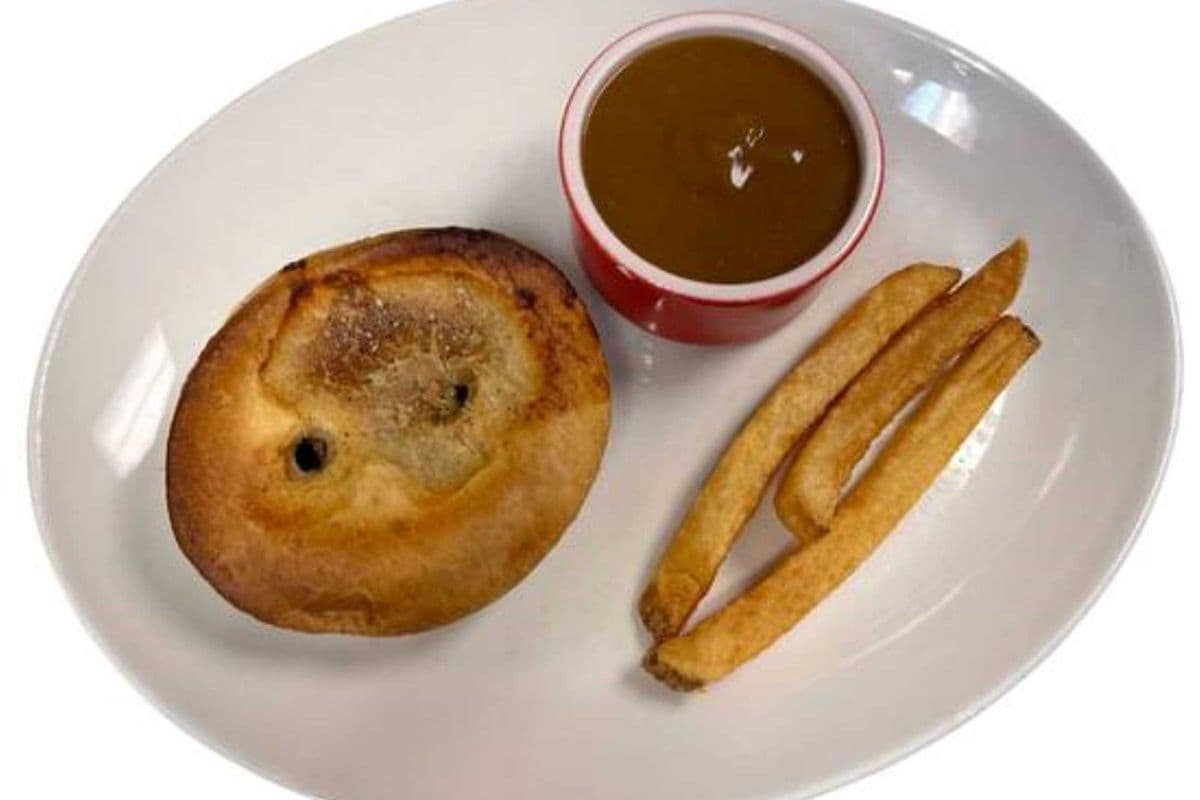 Steak and Onion Pie with Gravy only