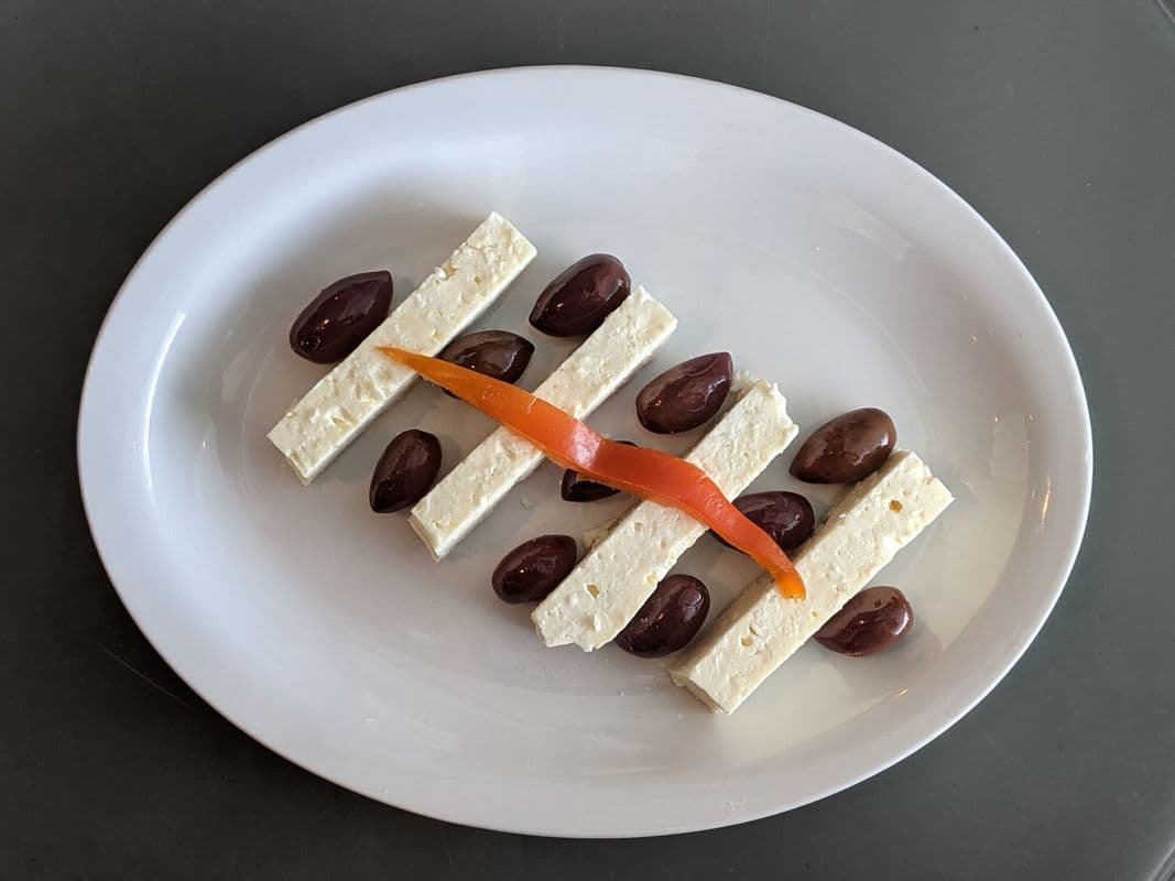 Fromage feta et olives noires / Feta Cheese and Black Olives