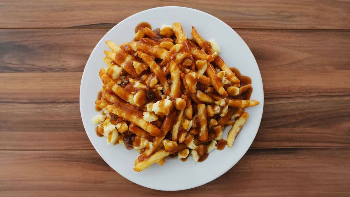 Poutine Avec bacon / With Bacon