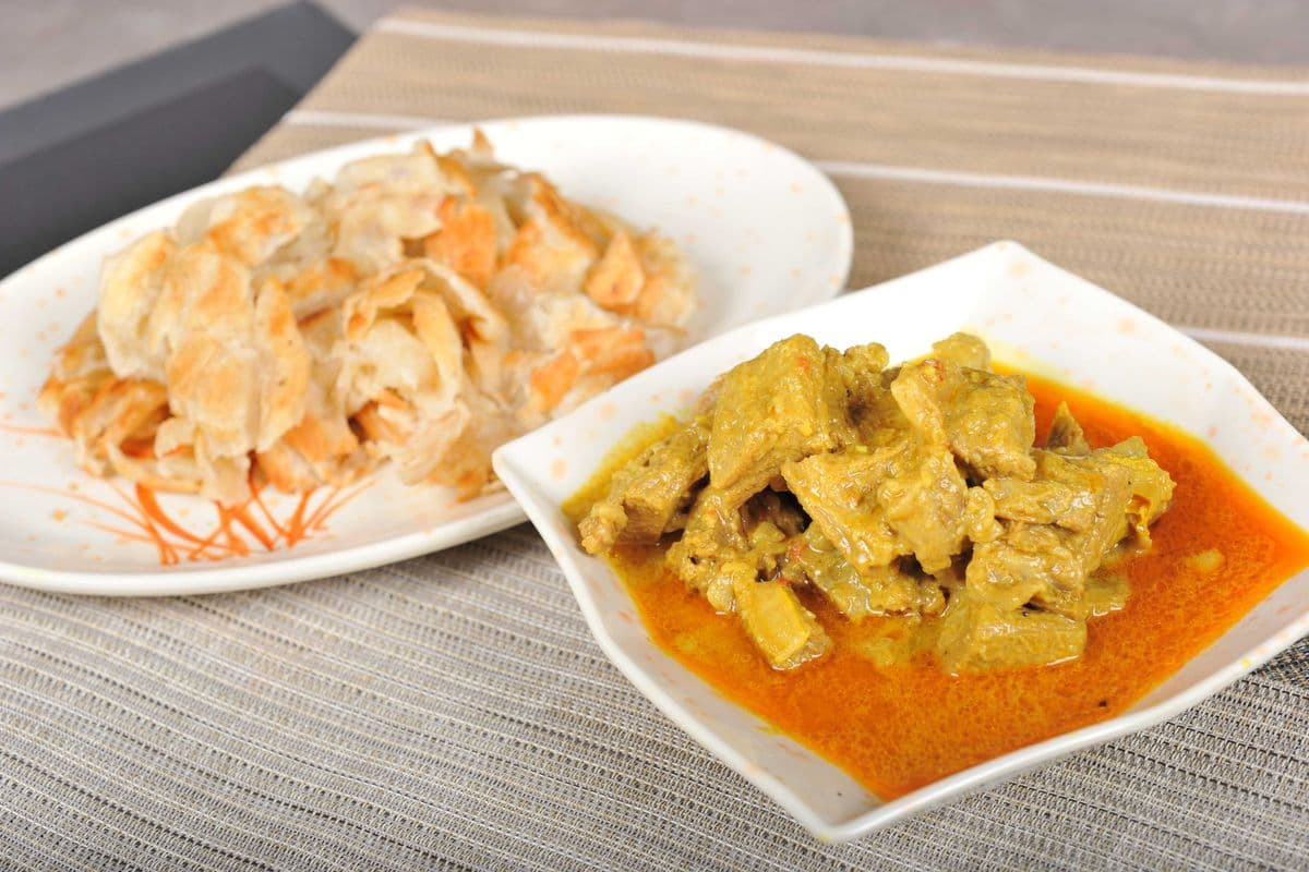 129. Malaysian Curry Beef Brisket with Roti