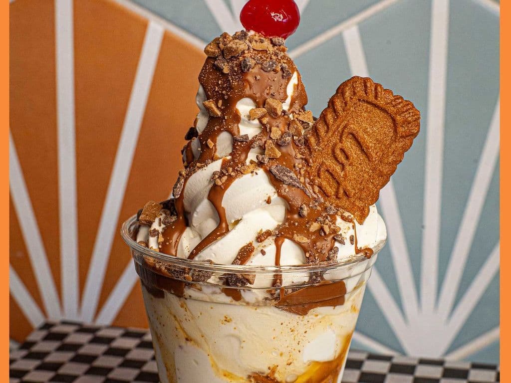 (P) SUNDAE ROYAL DUCLE DE LECHE