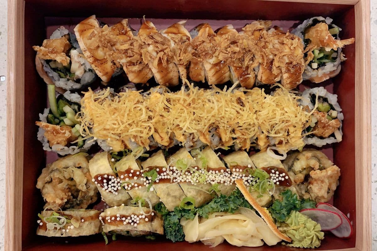 Special 30 pieces Dynamite Maki