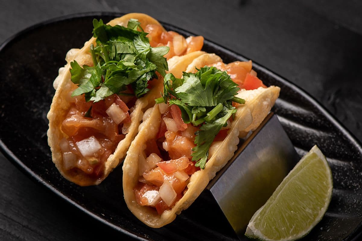 Salmon Poke Tacos (2 pcs.)