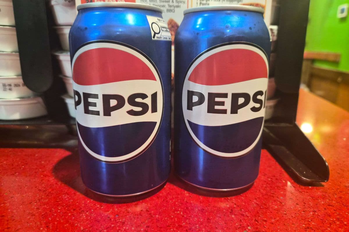 2 can of pop