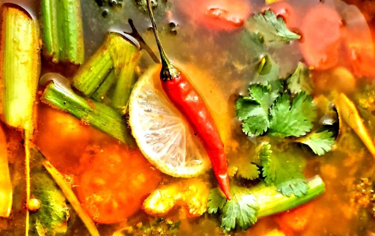 Lemonrass Soup (Tom-Yum)