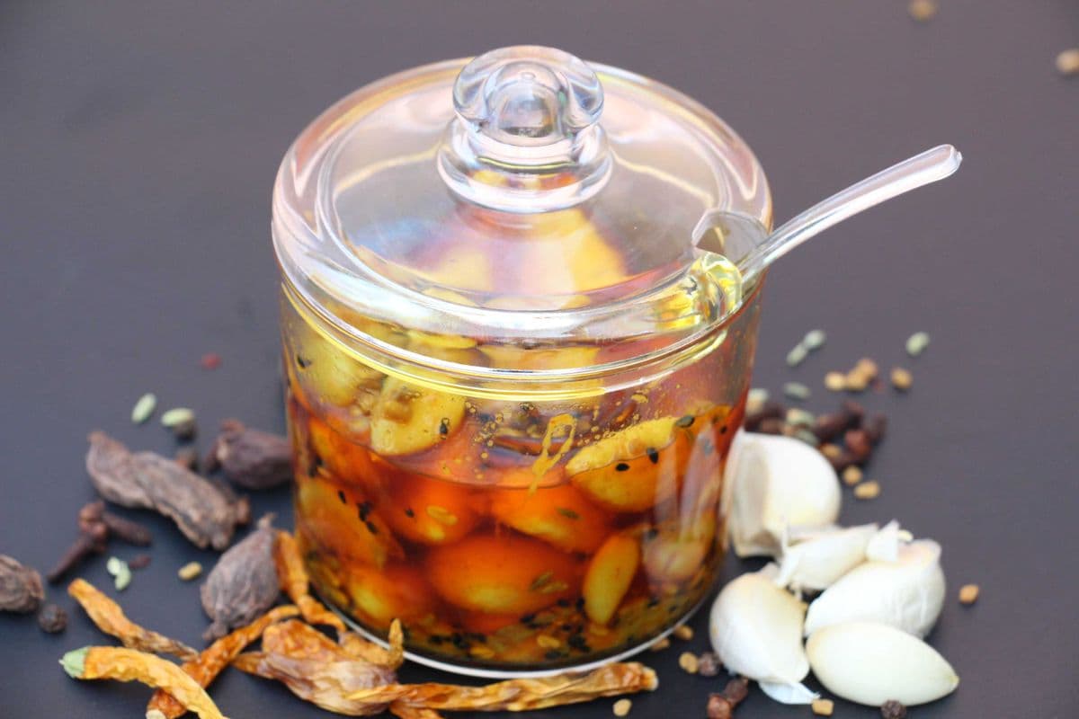 Garlic Achar (1 lb)