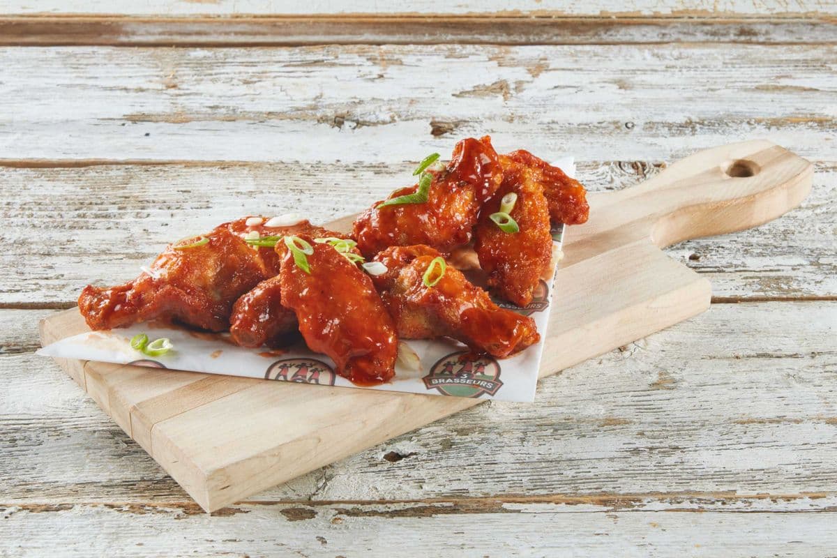 Ailes de poulet classiques (8) / Classic Chicken Wings (8)