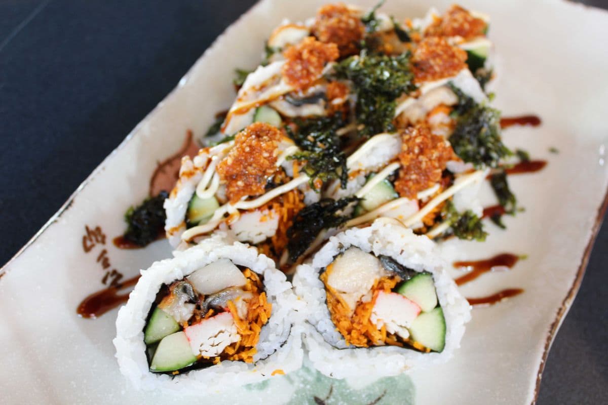 J12. Signature Roll (8pcs)