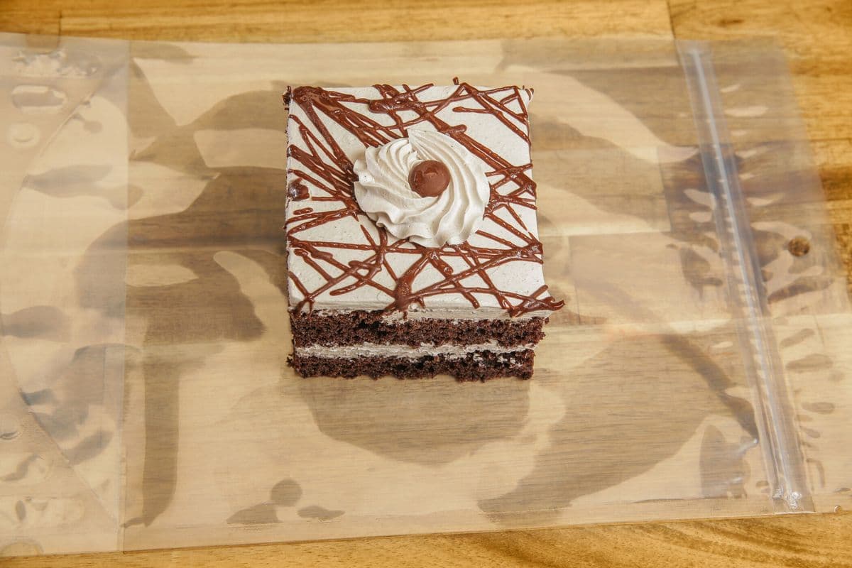 Chocolate Pastry (1 pc)
