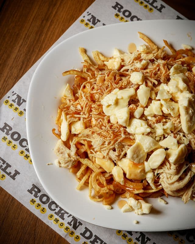 Small Fresh white Chicken Poutine