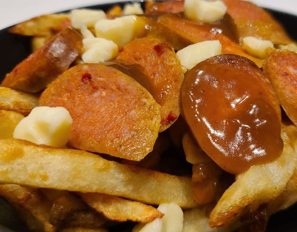Poutine saucisse M