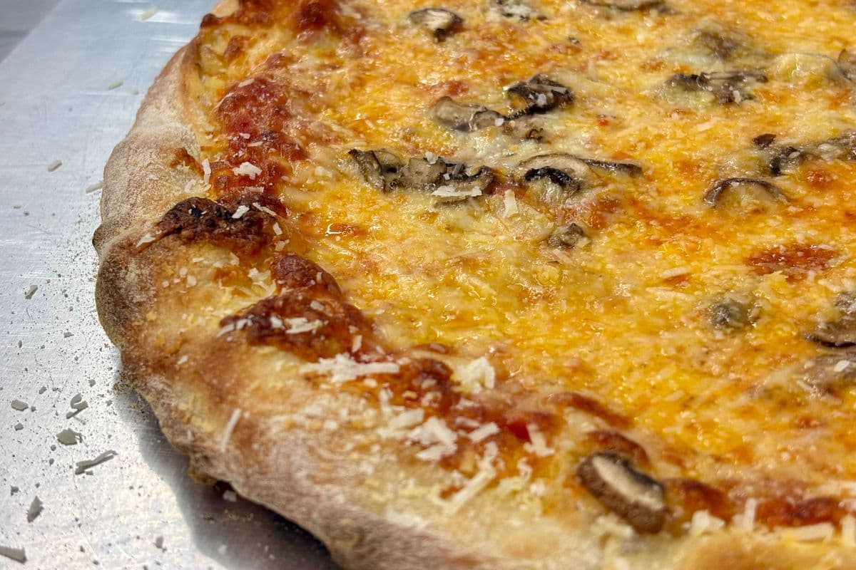 12" Mushroom Garlic and Parm