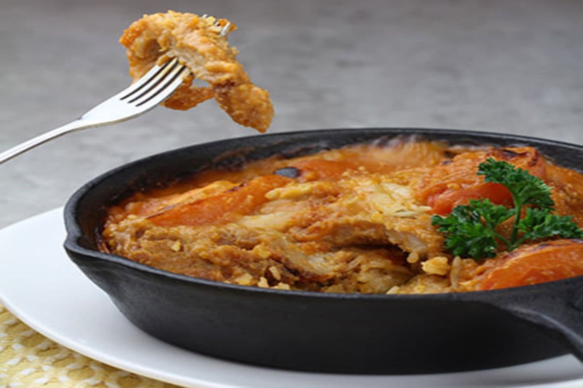 C08. Baked Pork Chop in Tomato Sauce with Fried Rice