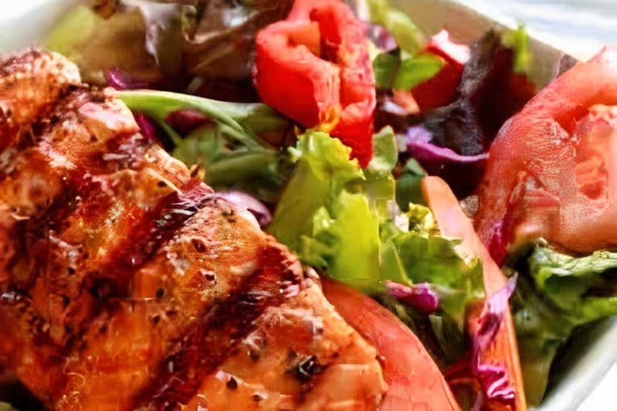 89. Salade de Saumon Grillé / Grilled Salmon Salad