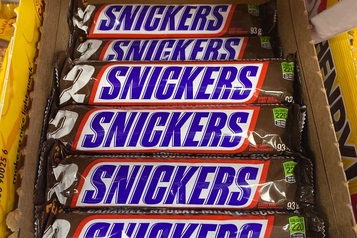 2 Snickers (93g) (220 Cal)
