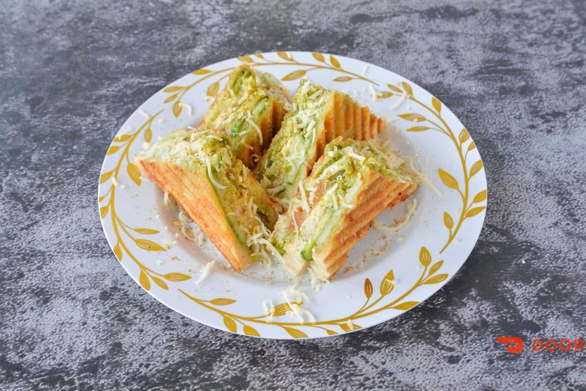Bombay Veg. Club Sandwich NONG