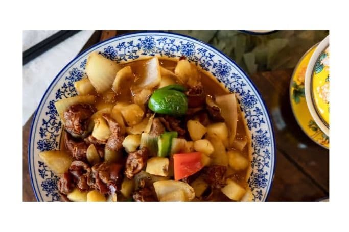 Hand-Pulled Noodles with Stir-Fried Chicken and Potato Sauce