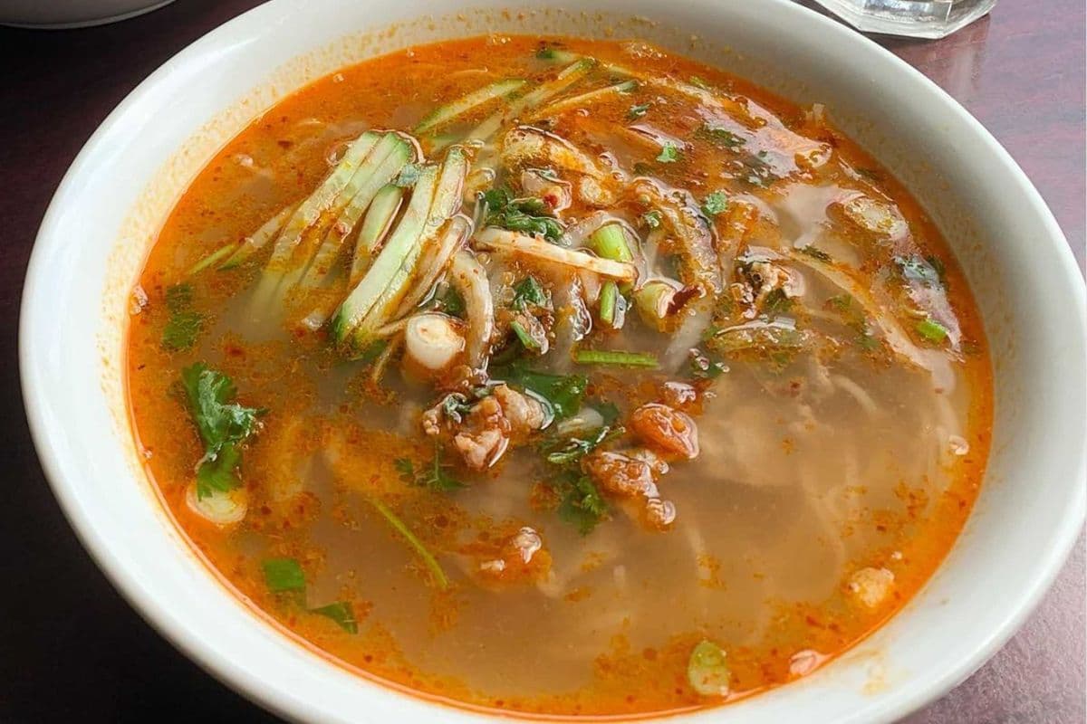 29. Peanut Sate ( Chilli Paste) Beef Soup