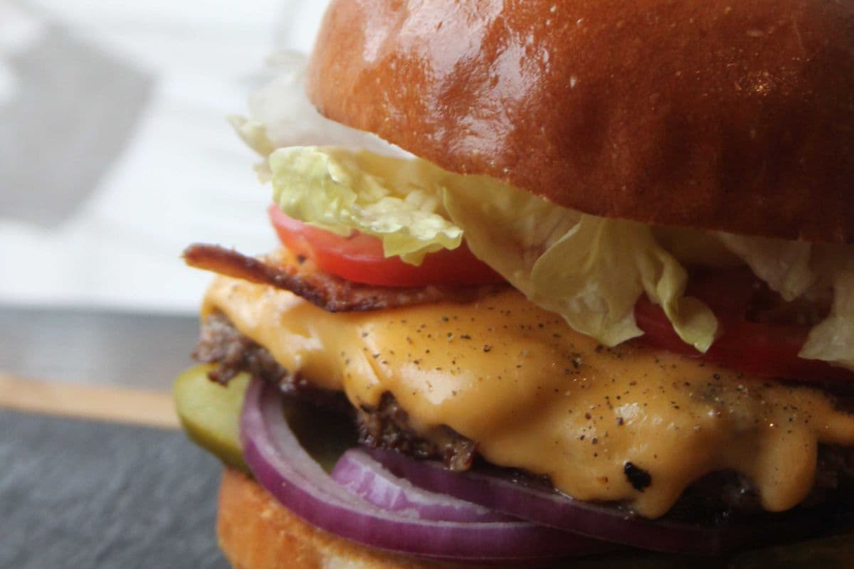 Banquet Burger (5.5 oz)