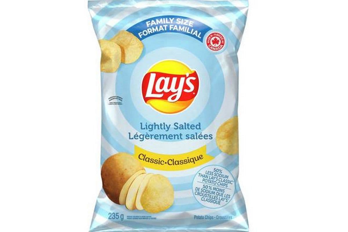 Lay's Classic Lightly Salted Family Size (235 g)