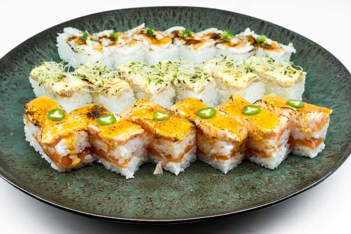 Aburi Tuna Oshi