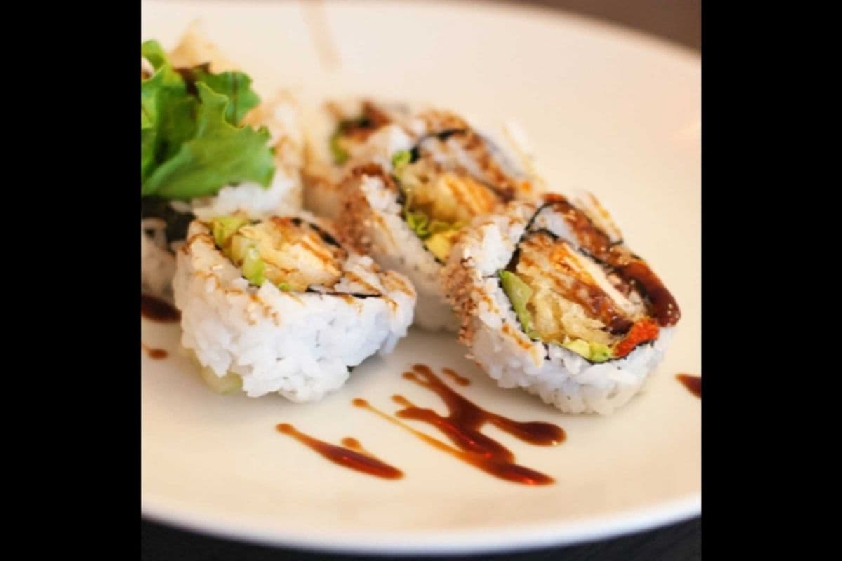 G23. Salmon Tempura Roll (5 pcs)