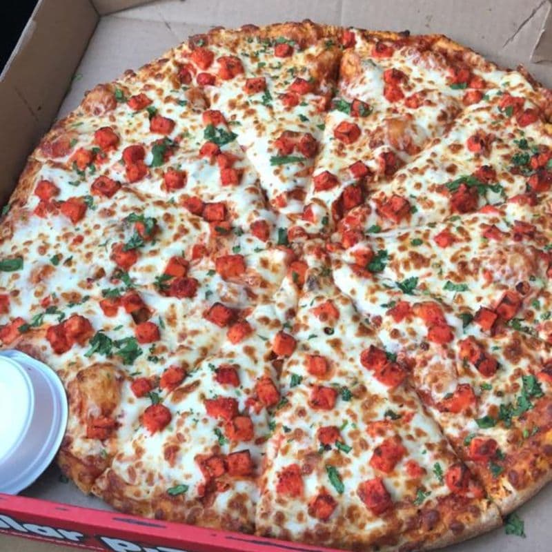 Medium-Sized Tandoori Paneer Pizza