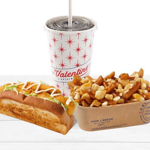 Trios hot-dog de poulet avec poutine